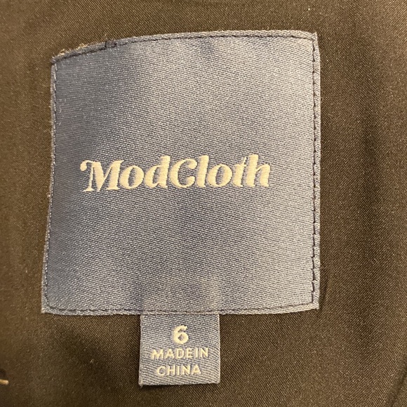 Modcloth Womens Size 6 Enjoy Every Moment Keyhole Black Floral Belted Midi Dress - Picture 8 of 16